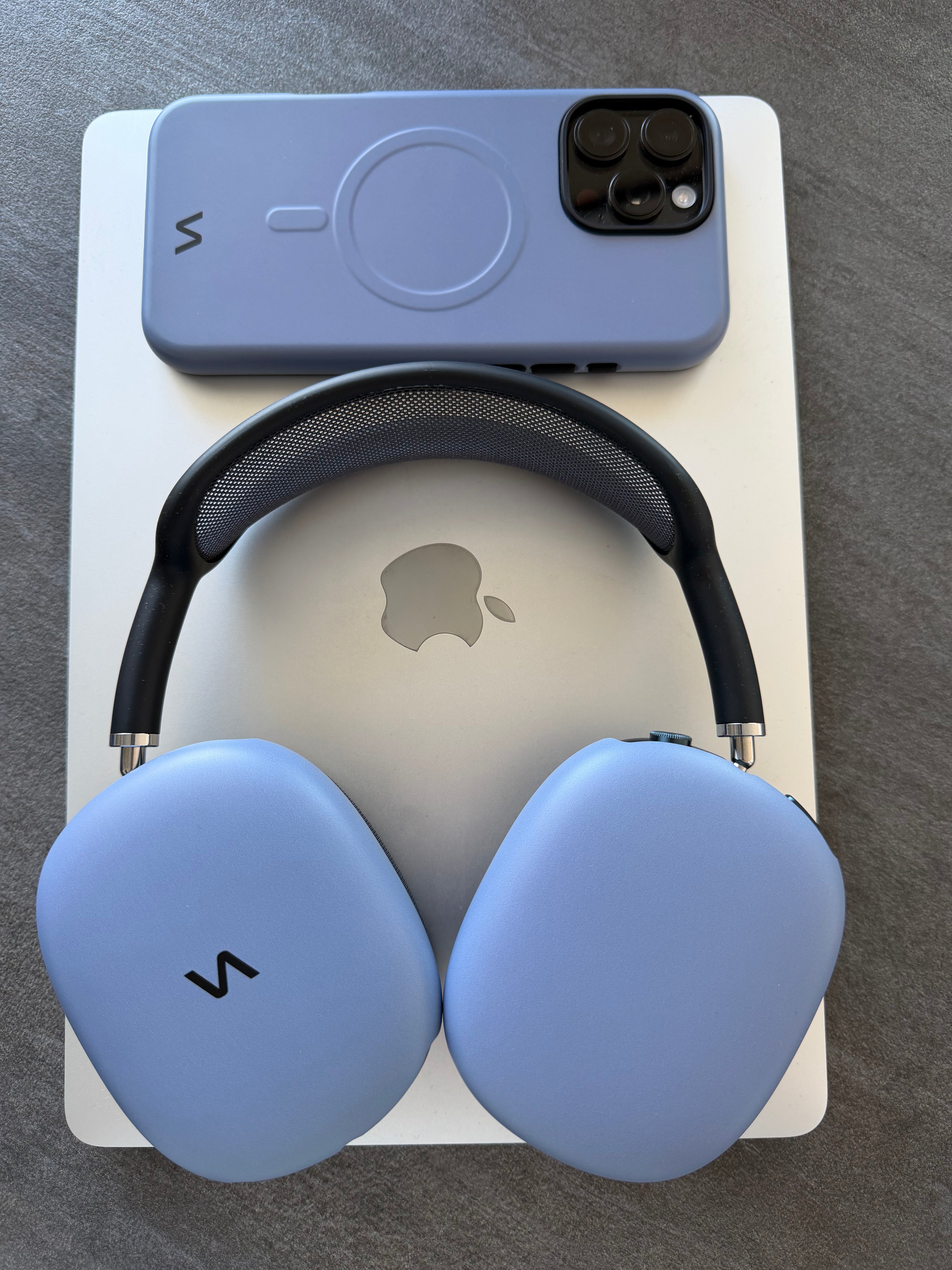 Steel Mist Bundle – MagSafe Case & AirPods Max Covers | VitaAurea