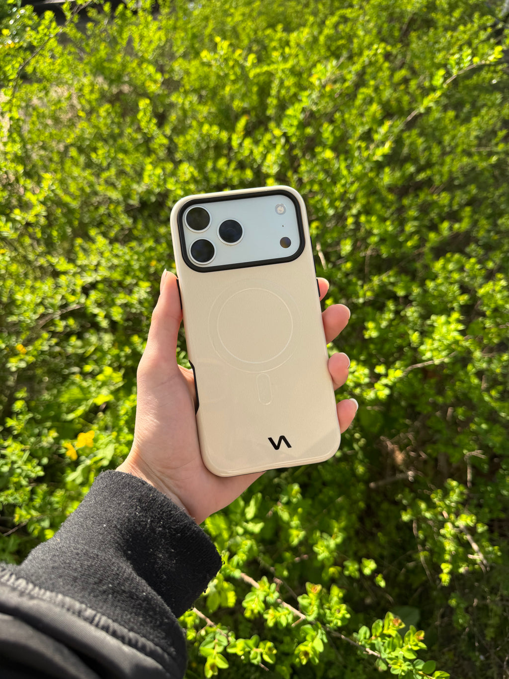 Ivory Silk Bundle – MagSafe Case & AirPods Max Covers | VitaAurea