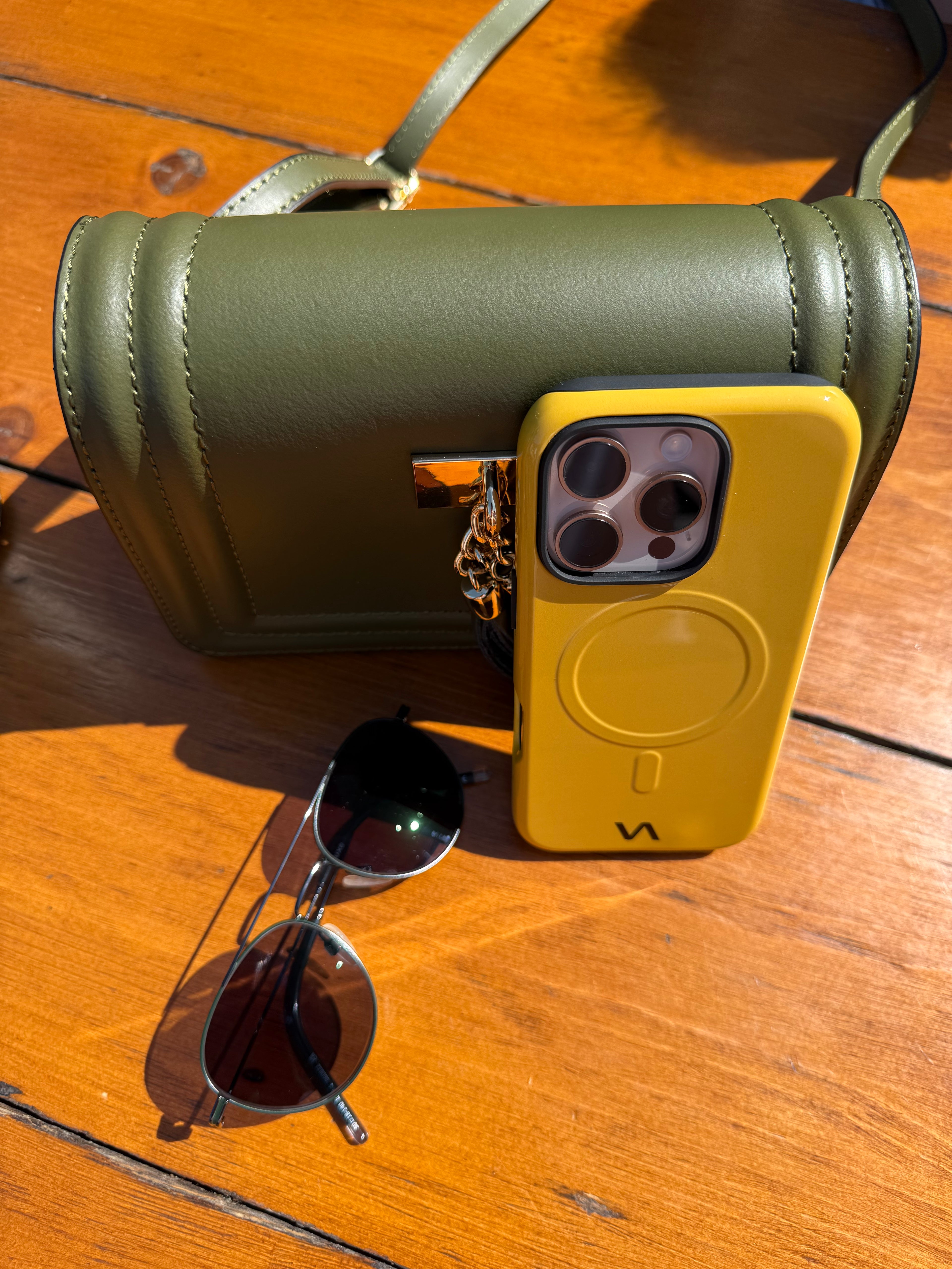 Gold Slim MagSafe iPhone Case – VitaAurea